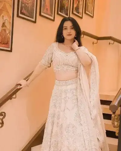 Escort Service In Mungeli